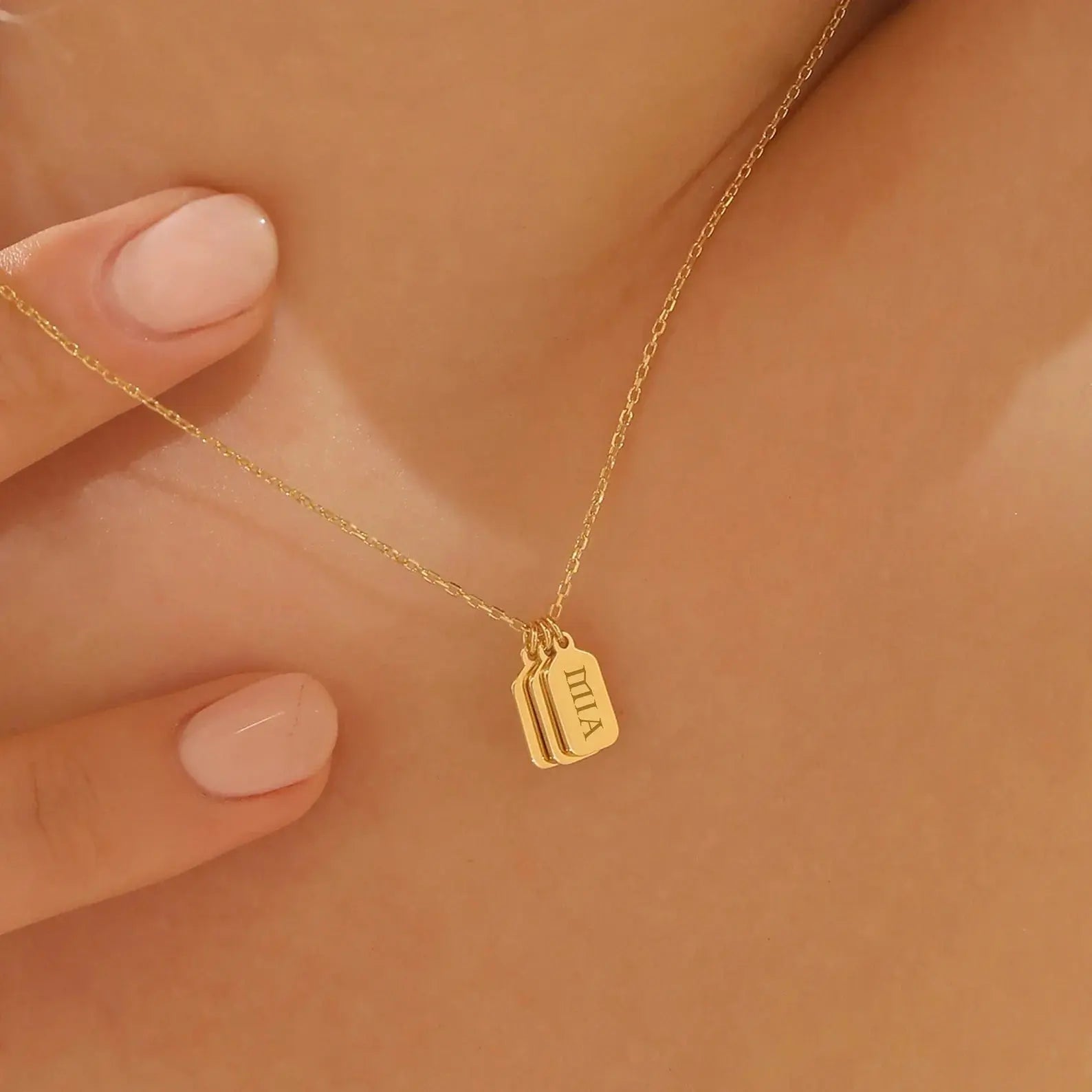 Anpassbare Halskette mit gravierter Teller  ErinnerungSchmuck