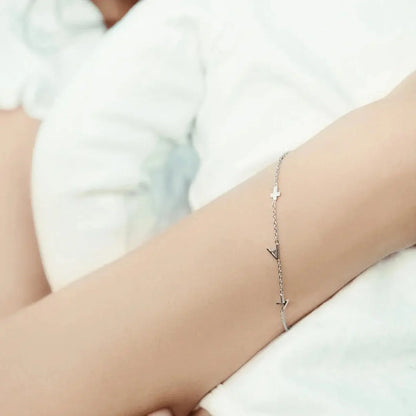 Benutzerdefiniertes Armband mit den lateralen Initialen  ErinnerungSchmuck
