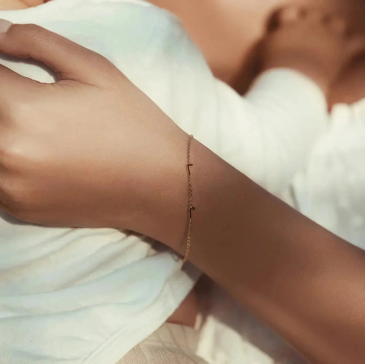 Benutzerdefiniertes Armband mit den lateralen Initialen  ErinnerungSchmuck
