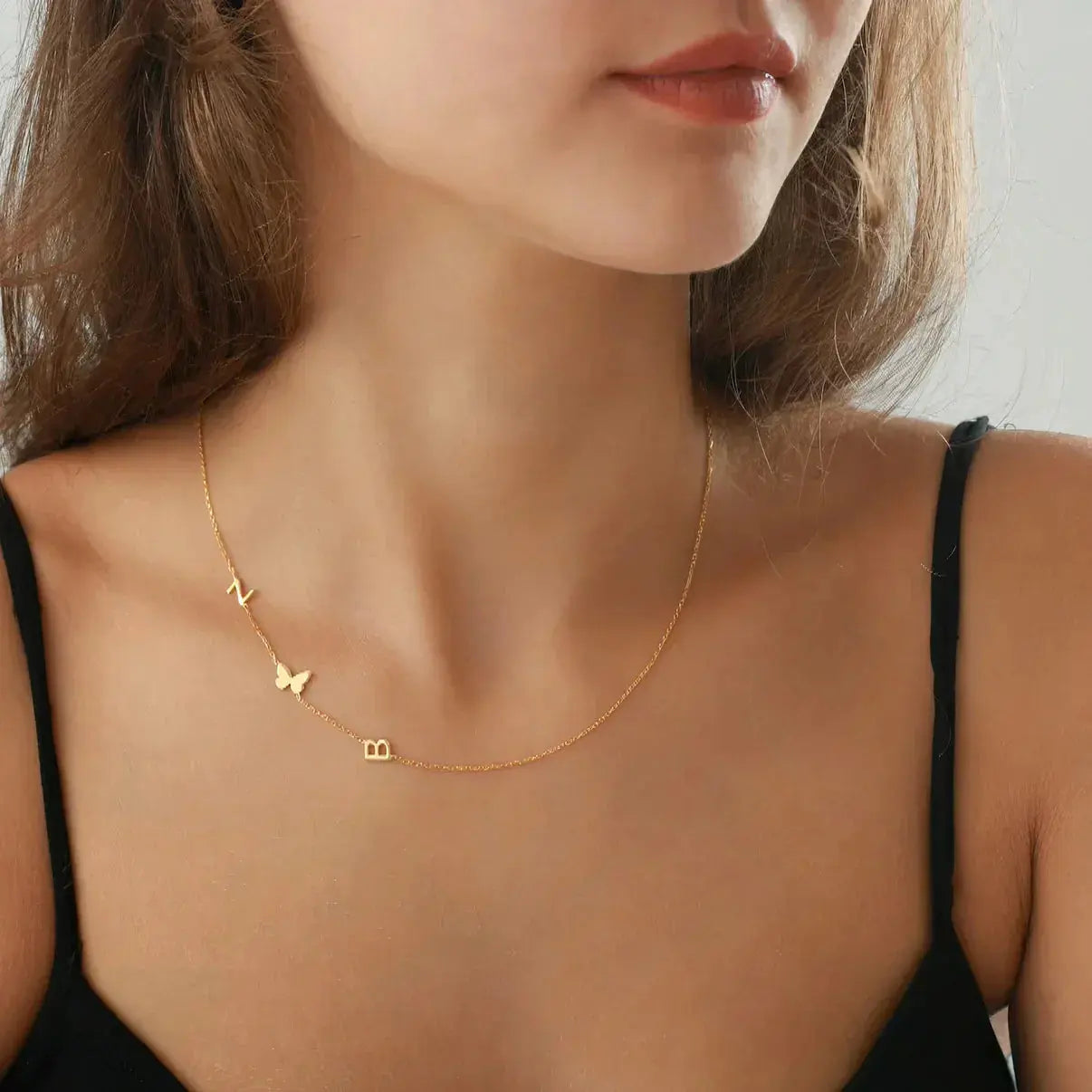 Personalisierte Halskette mit den lateralen Initialen  ErinnerungSchmuck