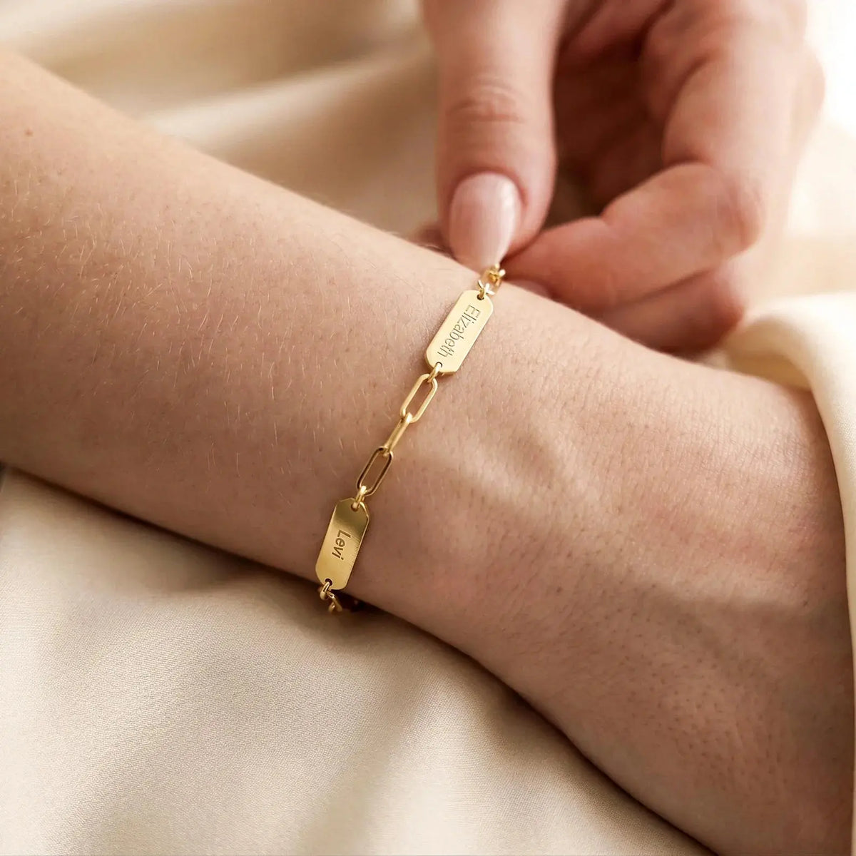Personalisiertes Armband mit Gravuren - Oro / 5