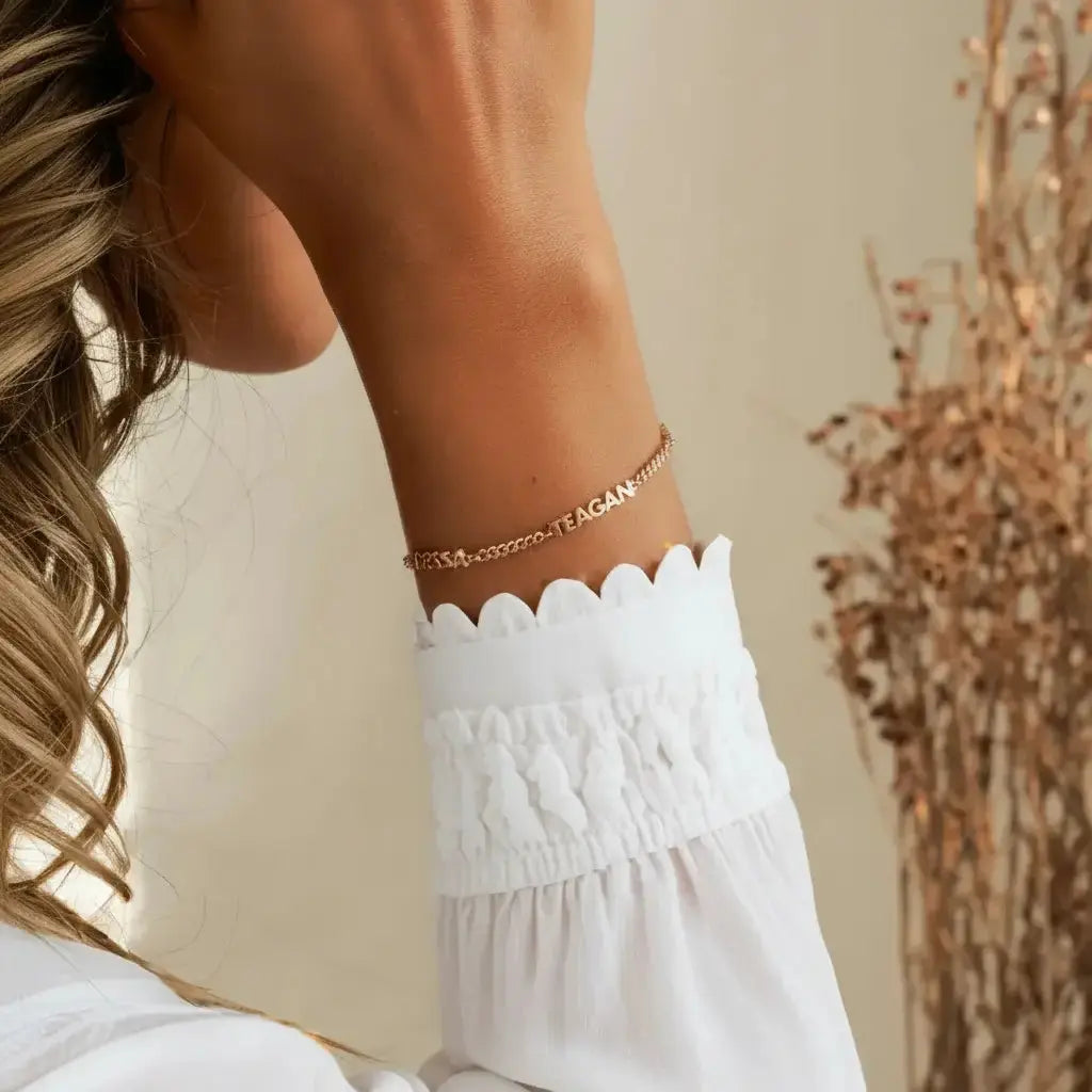 Custom Name Bracelet - Silver / 1